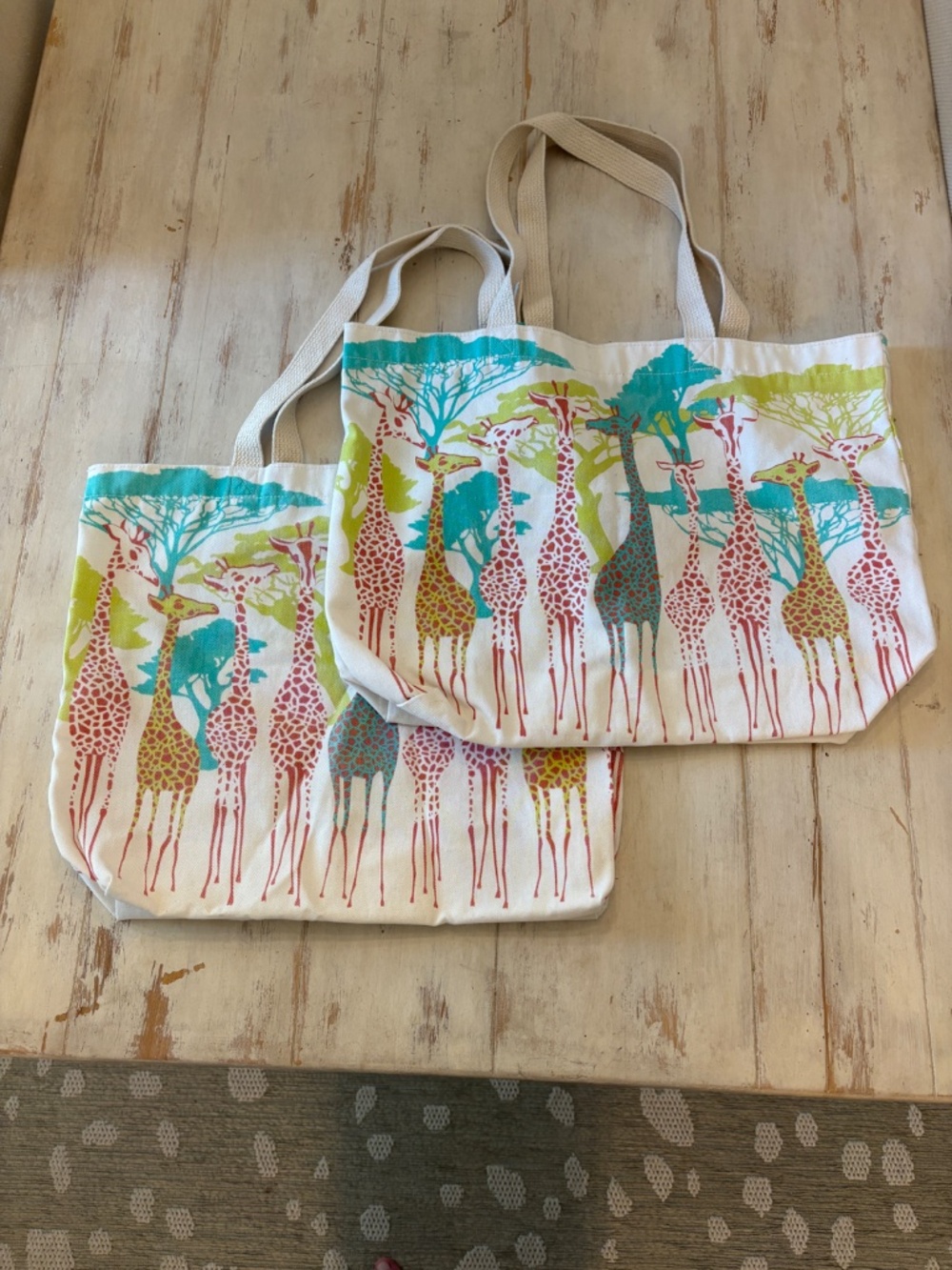 2 Cloth Totes Color Giraffe Design - Picture 3 of 6